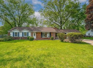 6600 Inkster Rd, West Bloomfield, MI 48322