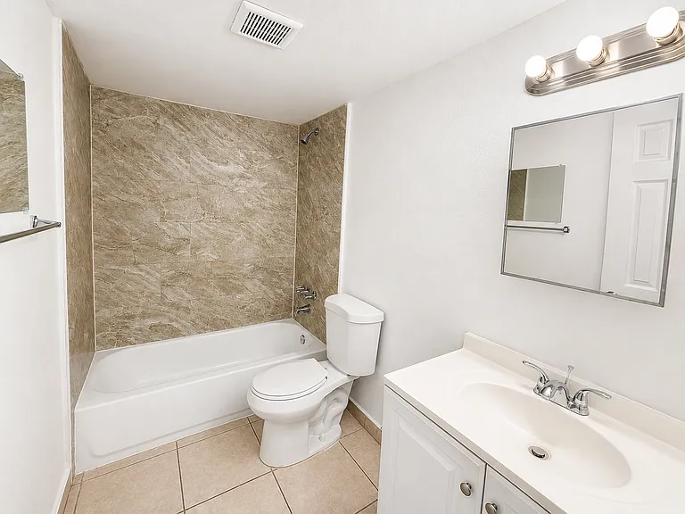 5875 SW 41st St — Photo 11