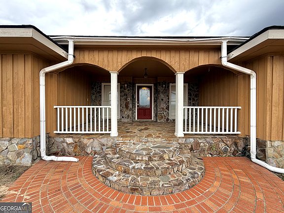 3rd image of 2166 State Highway 199