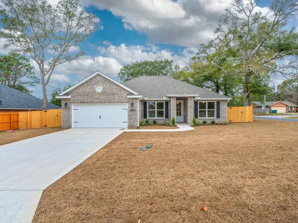 618 Massachusetts Ave, Fort Walton Beach, FL 32547