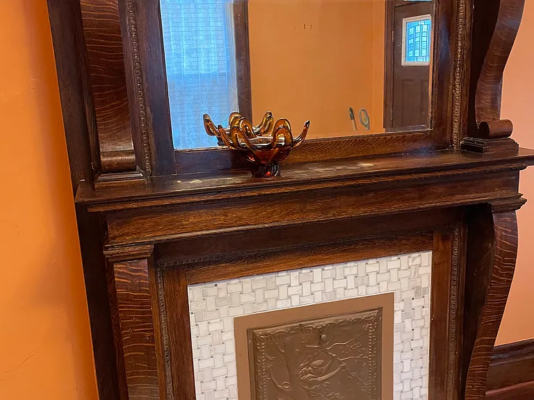 Diningroom fireplace and mantel