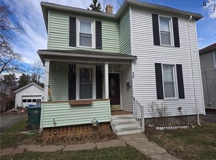 30 Flanders St, Rochester, NY 14619