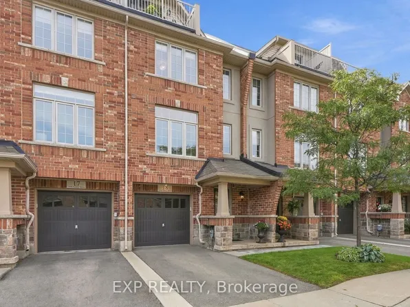 5988 Turney Dr #18, Mississauga, ON L5M 0S5
