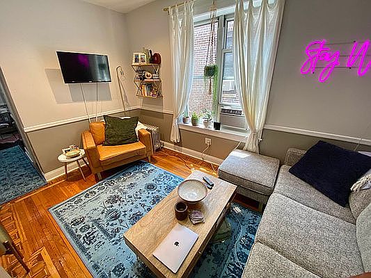 1st image of 42 Bank St APT 55