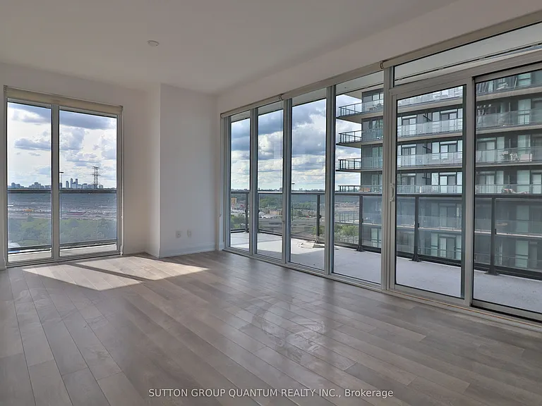 56 Annie Craig Dr #1410 — Photo 22