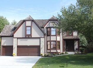 8511 Widmer Rd, Lenexa, KS 66215