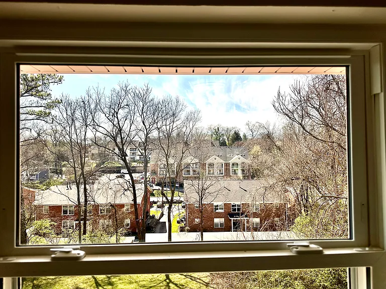 2722 Riedling Dr #4 — Photo 6
