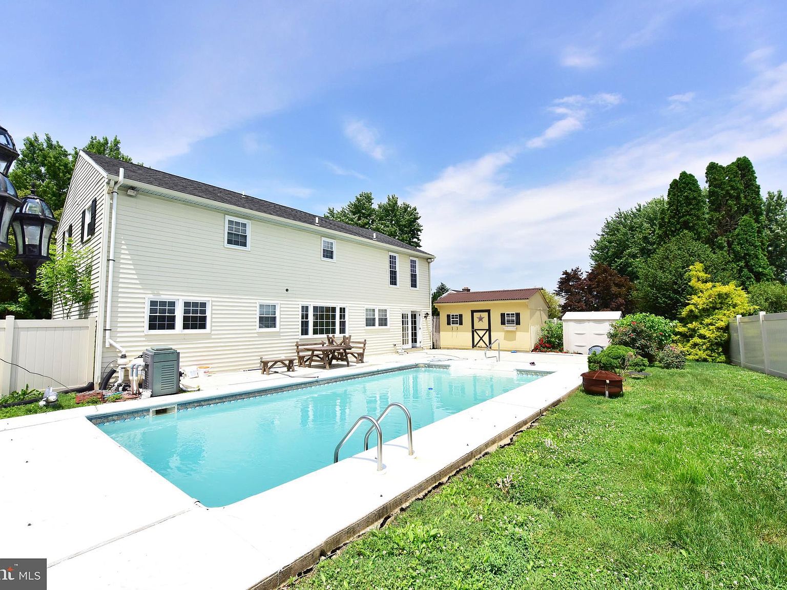 747 Lampeter Rd, Lancaster, PA 17602 Zillow