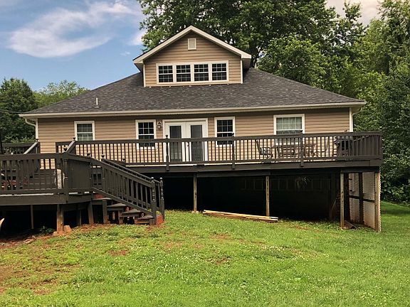 5th image of 210 Little Mountain Cir