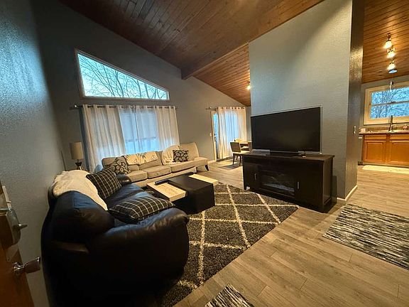 5th image of 7351 Bearfoot Dr #3