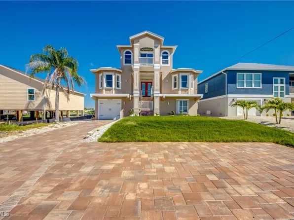 3430 1st Ave, Saint James City, FL 33956