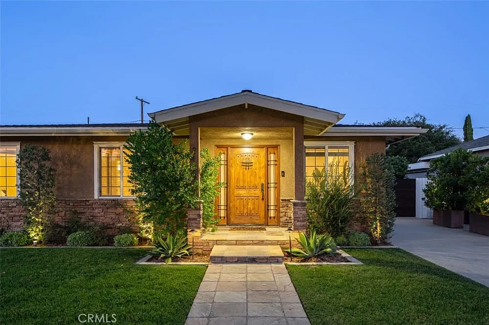3 bed, 1795 sqft, $6,500 — Photo 1