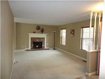4th image of 5888 Westchester Dr
