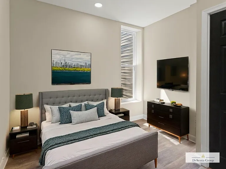 2903 Winchester St — Photo 3