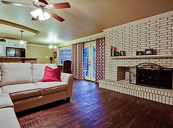 4th image of 4086 Crown Shore Dr