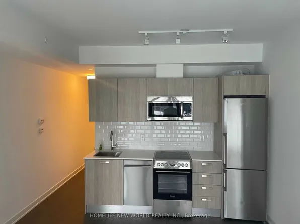 57 Saint Joseph St, Toronto, ON