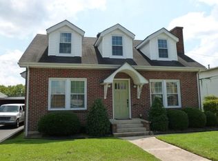 204 E Main St, Manchester, TN 37355