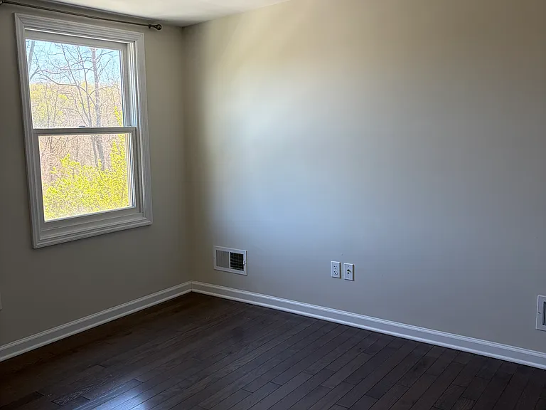 4352 US Route 9 — Photo 13