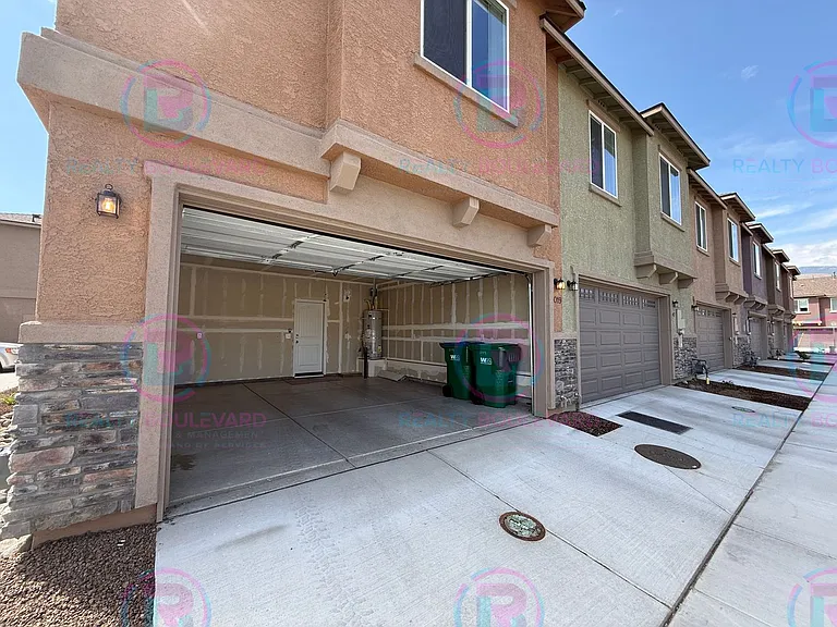 1019 Middle Gate Rd — Photo 23
