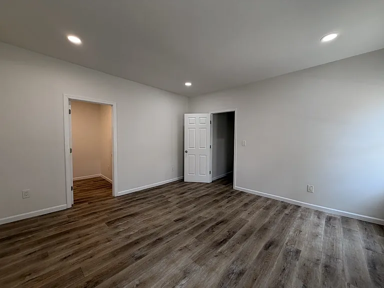 29 W Somerset St — Photo 14