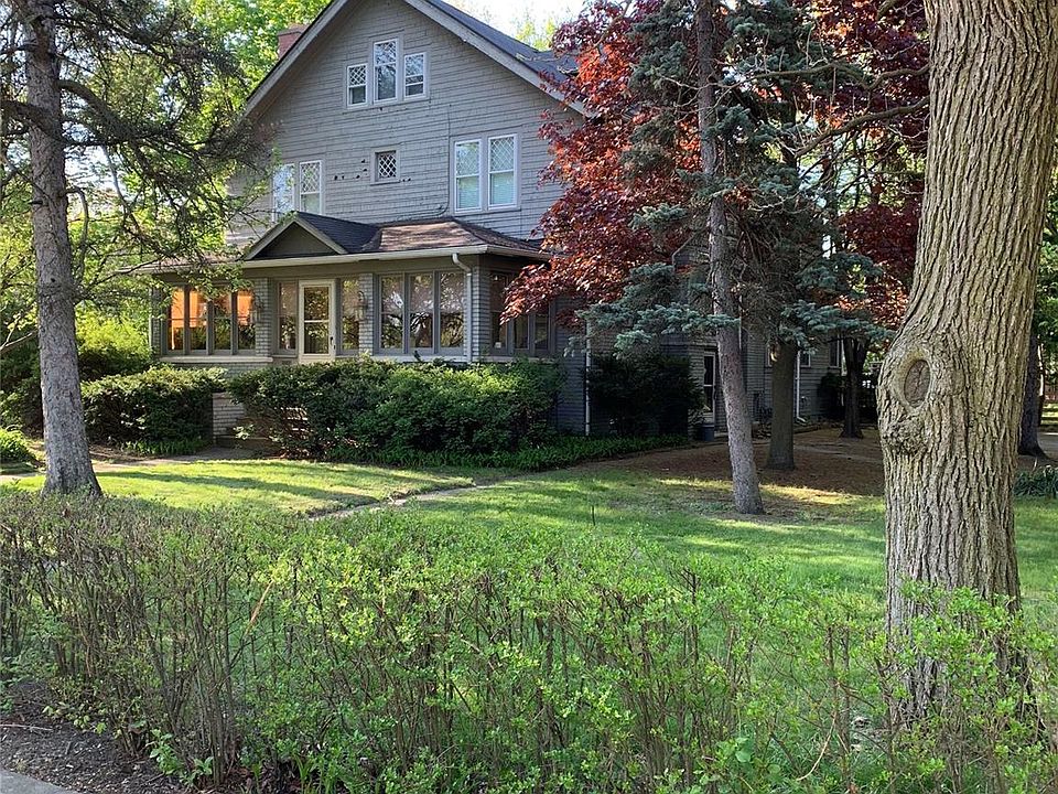 1st image of 11 Poplar Park Blvd
