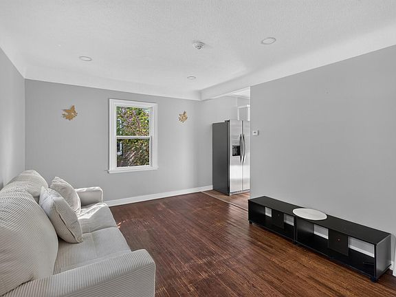 5th image of 5504 41st Ave S