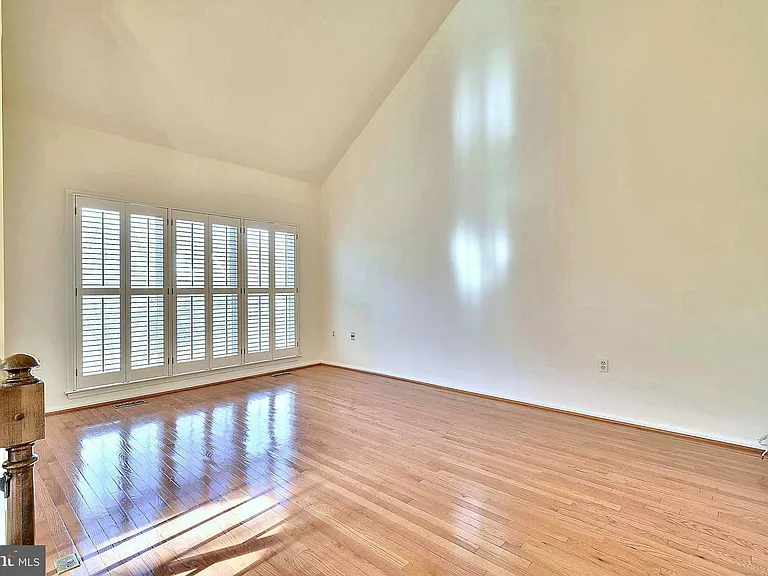 3023 Oakton Meadows Ct — Photo 4
