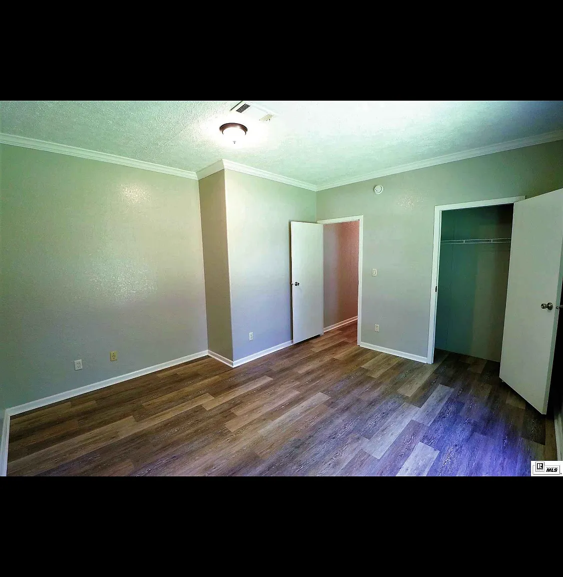 451 Murray Circle - 1 — Photo 4