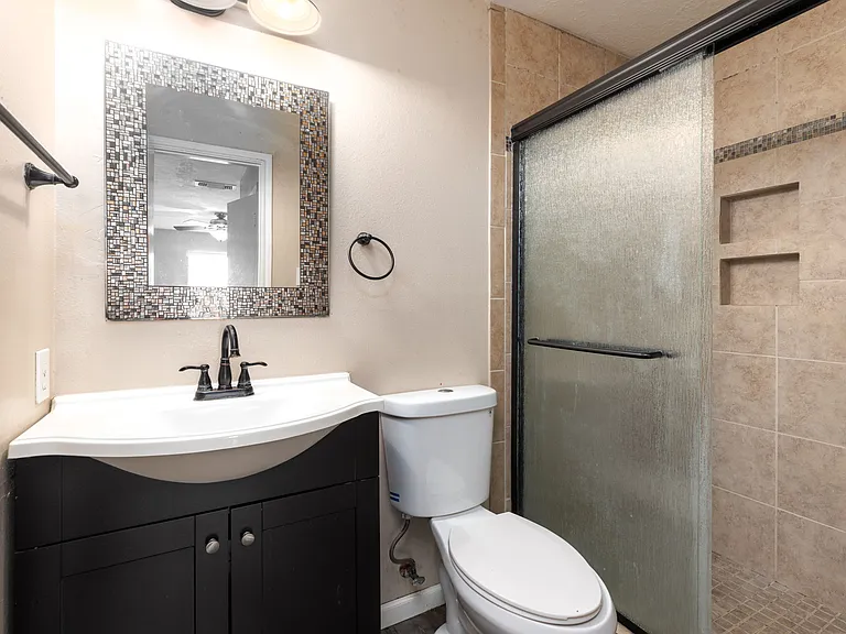 9210 Encino Vlg — Photo 13