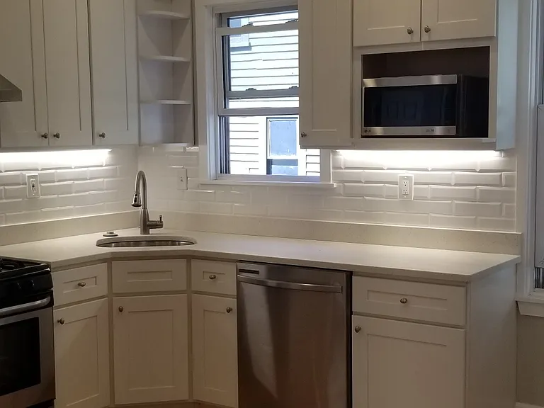 164 Hyde Park Ave #2 — Photo 4