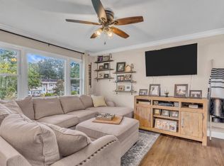 51 Oak Hill Dr, Toms River, NJ 08753