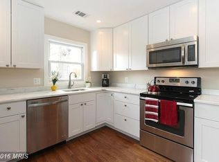 4428 Hunt Pl NE, Washington, DC 20019