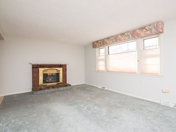 3rd image of 7 Paine St #1