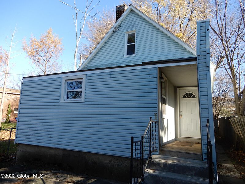2nd image of 11 Northern Drive