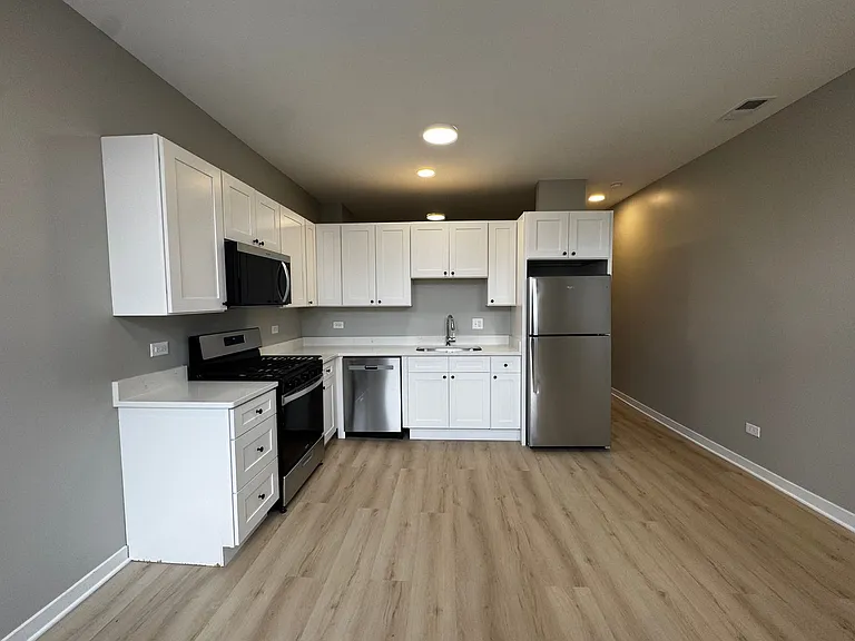 4007 W School St #3 — Photo 5