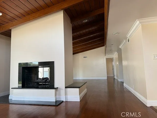 3 bed, 2.5 bath, 2131 sqft, $4,500 — Photo 4
