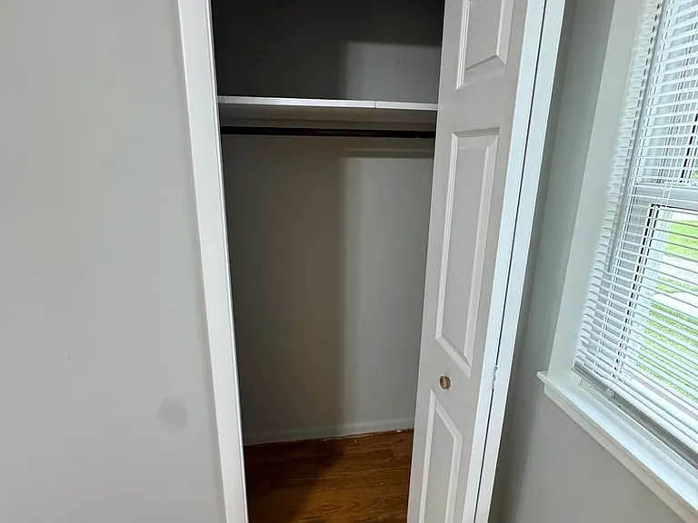 8016 Broadfern Dr — Photo 38