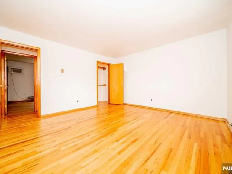20 Lafayette St #2 — Photo 4