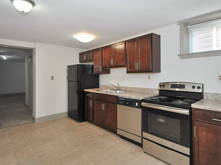 1200 E Broadway #1B — Photo 10
