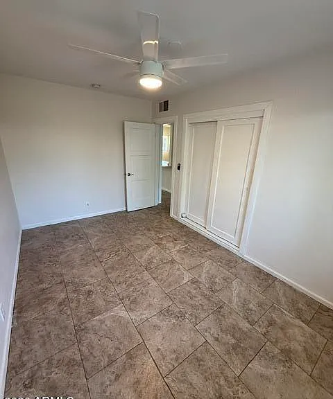 2545 E Clarendon Ave #3 — Photo 11