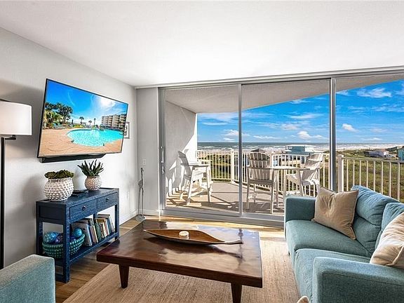 4th image of 800 Sandcastle Dr #430