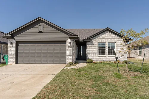 401 Nest Dr Photo 1