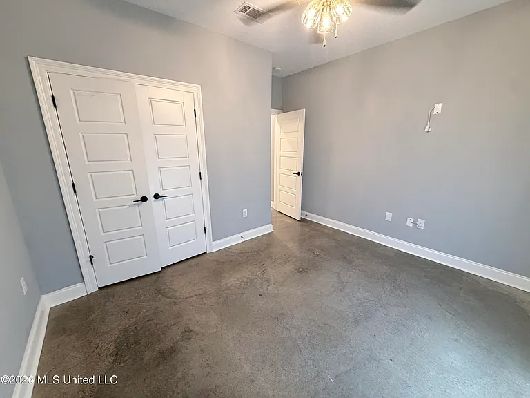531 Birchwood Blvd — Photo 27