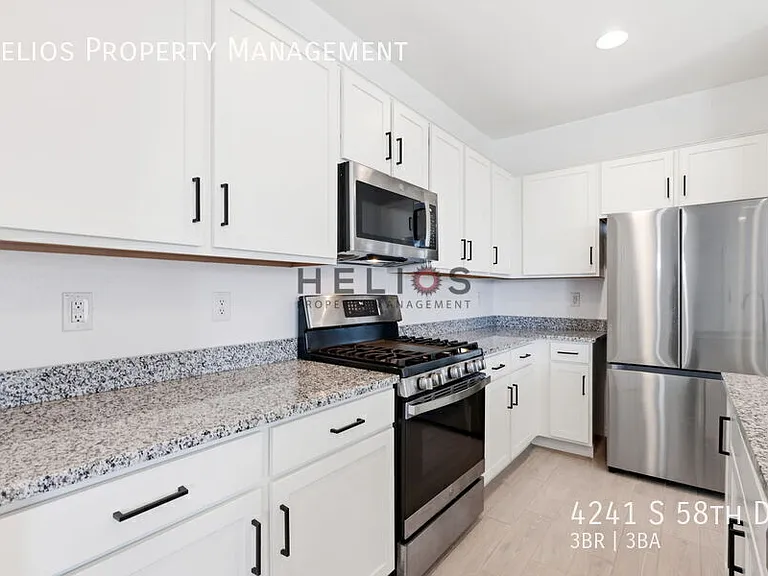 4241 S 58th Dr — Photo 8