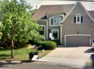 4702 W 139th Ter, Overland Park, KS 66224