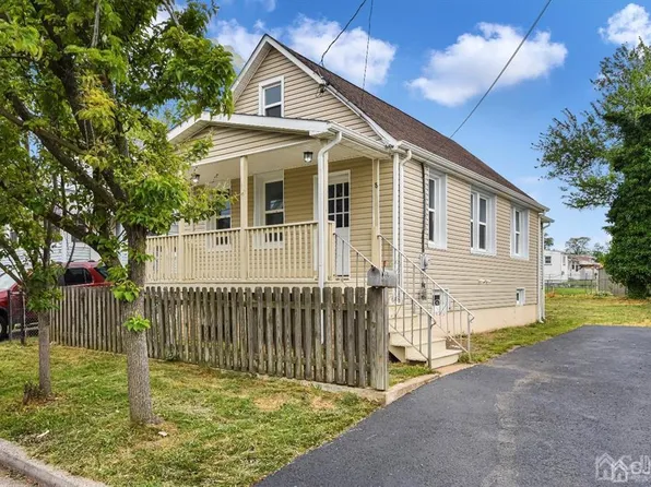 78 Highland Ave, Keasbey, NJ 08832