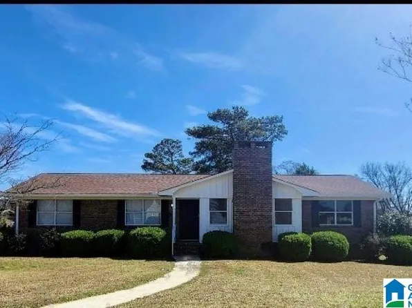 1063 10th St, Pleasant Grove, AL 35127