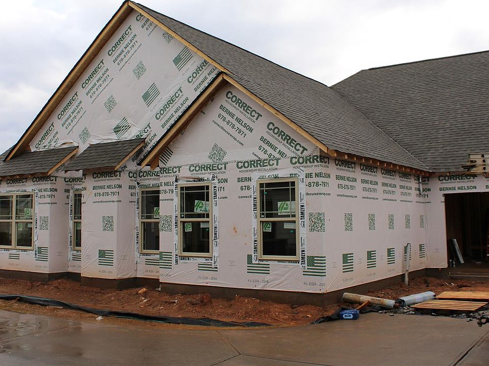1st image of 4 Mary Ln NE #46