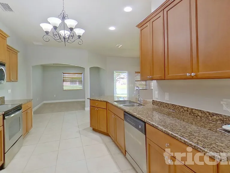 182 Athey Ct — Photo 5