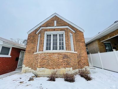 8325 S Cregier Ave, Chicago, IL, 60617